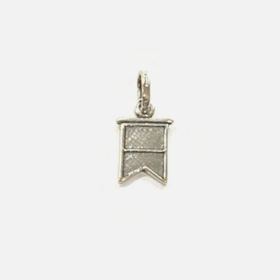 Charm Bandierina