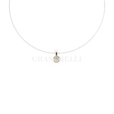 Collar invisible con diamante.