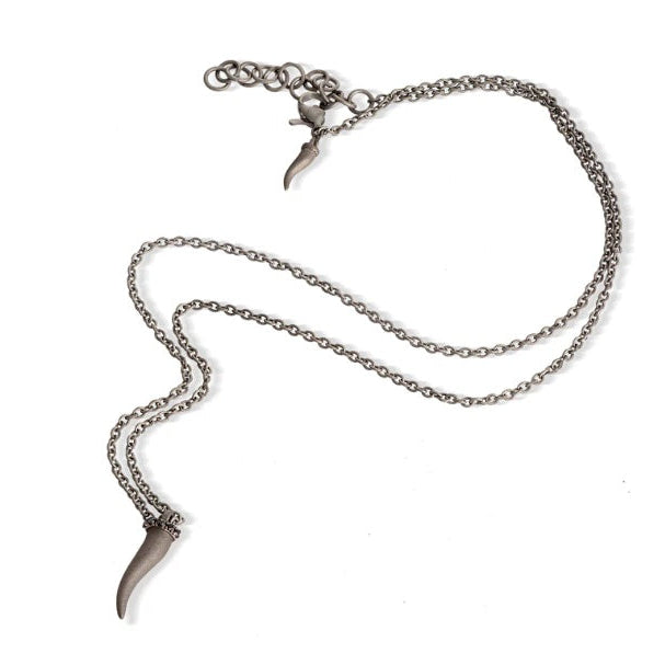 GROUMETTE-HALSKETTE AUS TITAN, 9 KT. ROTGOLD UND ROTER KORNETTANHÄNGER