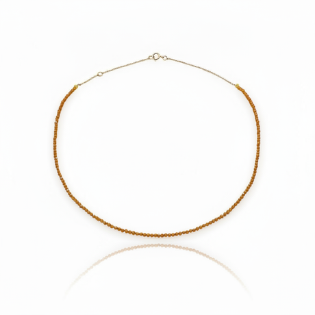 Collana con pietre ambrate