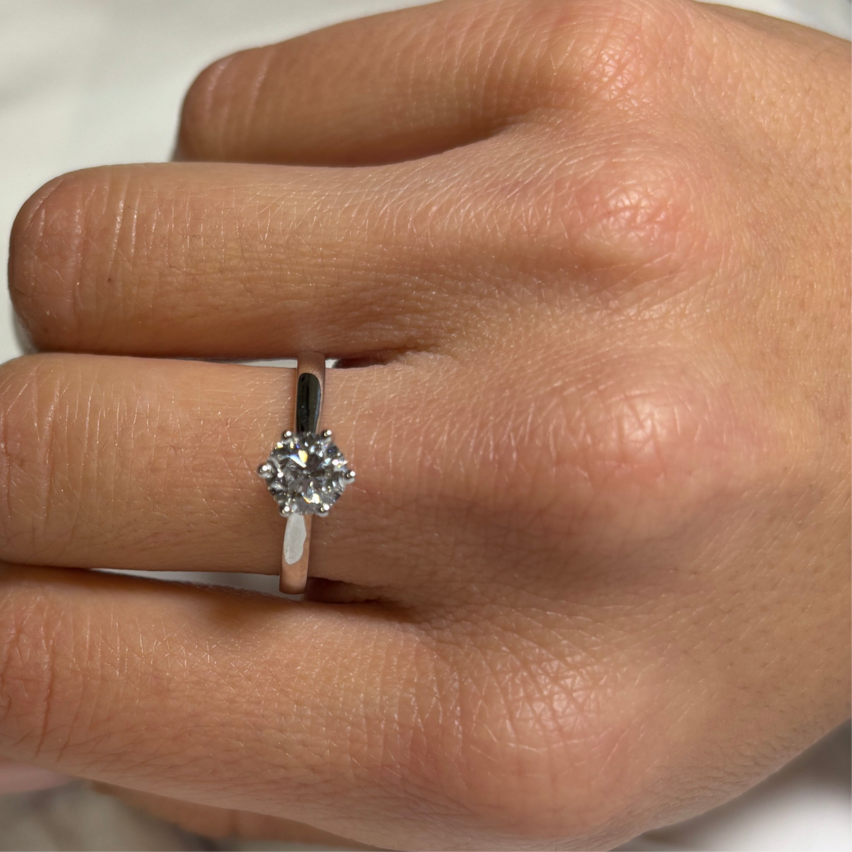 Solitaire ring model Sei grappa tiffany 0.80 kt in white gold