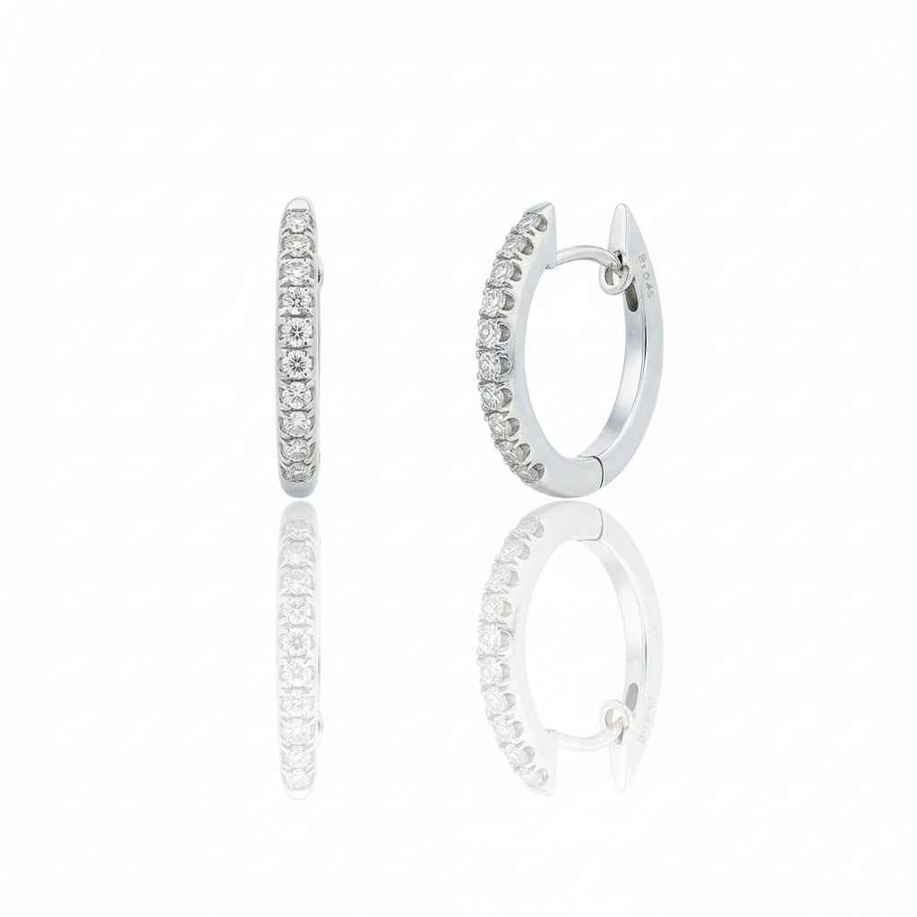 Orecchini Ovali Diamanti Bianchi 0.46t in Oro Bianco