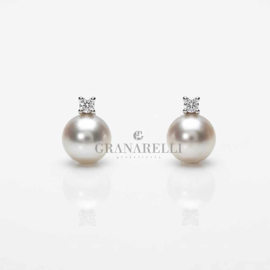 Perla earrings with diamond Ø 8-8.5 mm Akoya