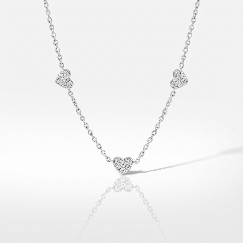 Girococollo Micro Cuori in Oro Bianco e Diamanti