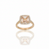 Anello in Oro Rosa con Morganite Taglio Cushion e Diamanti