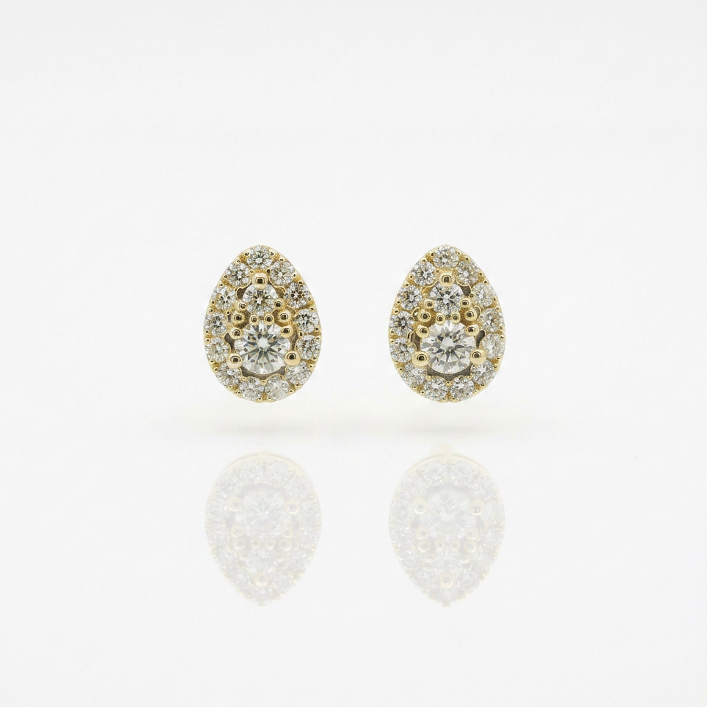 Orecchini Goccia Diamanti Bianchi 0.39 kt in Oro Giallo