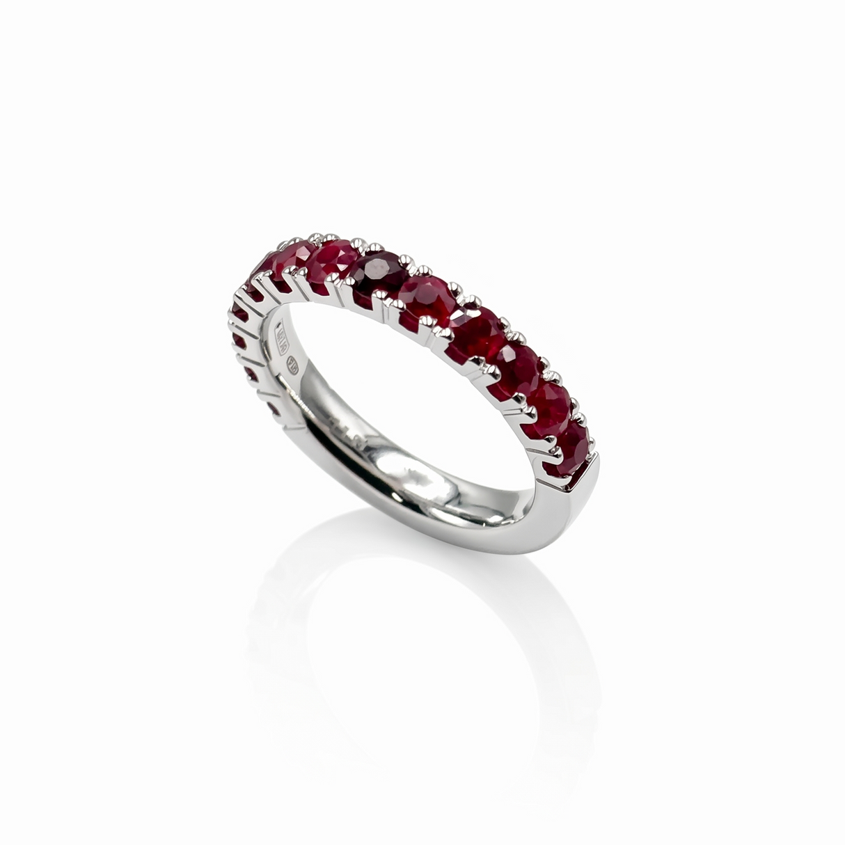 Anello Half Eternity Rubini 1.81 ct Oro Bianco 18 kt