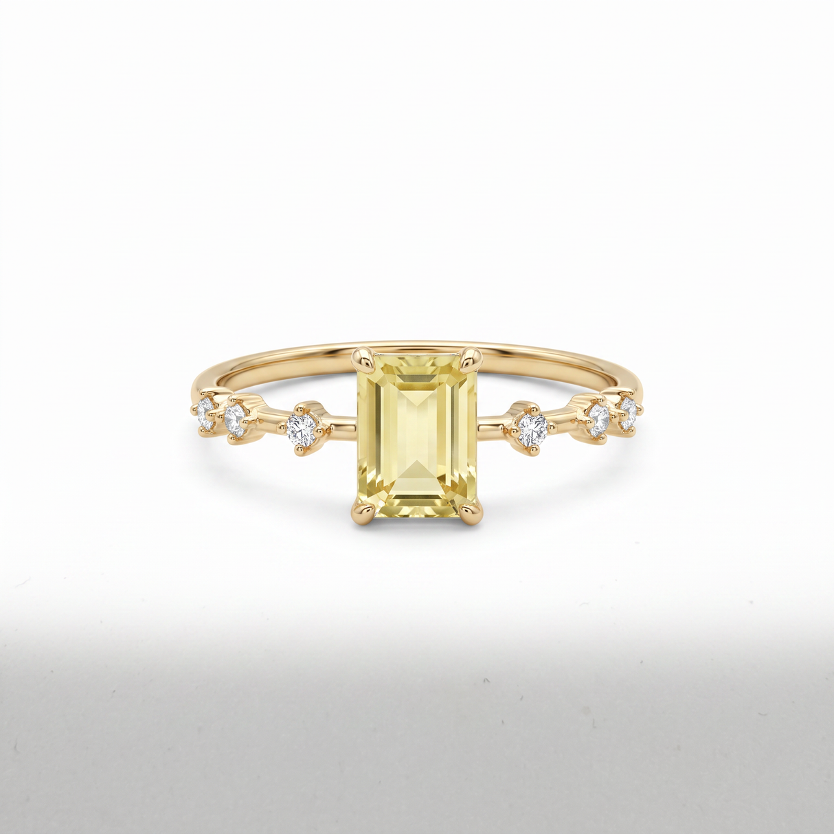 Anello Oro Giallo 9kt con Berillo Giallo Taglio Smeraldo e Diamanti - GioGio