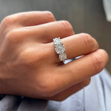 Anello Trilogy Illusione in Oro Bianco e Diamanti ct 0.85