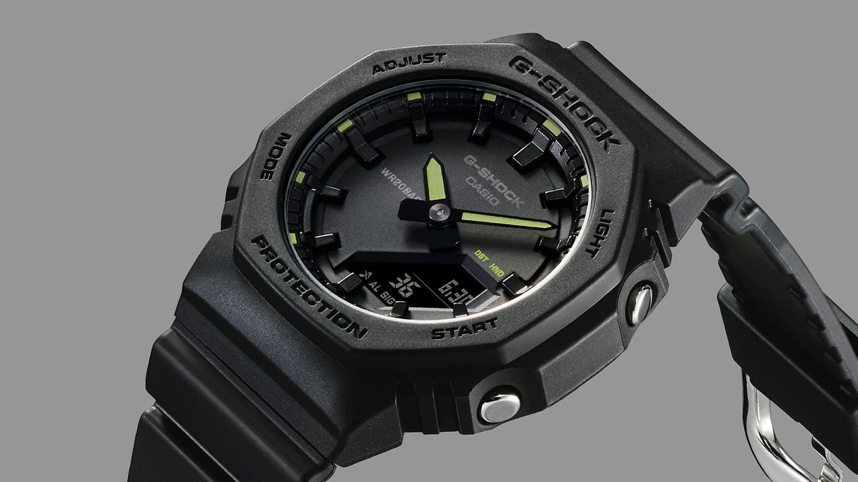 G-Shock Donna GMA-P2100 Nero dettagli Giallo