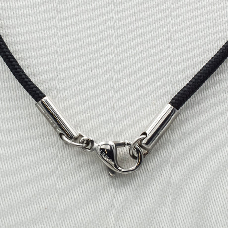 Girocollo Croce Diamanti in Oro Bianco su cordino-GRANARELLI-UGL358-Gioielleria Granarelli