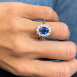 Anello in Oro Bianco con Zaffiro 1.44kt e Diamanti
