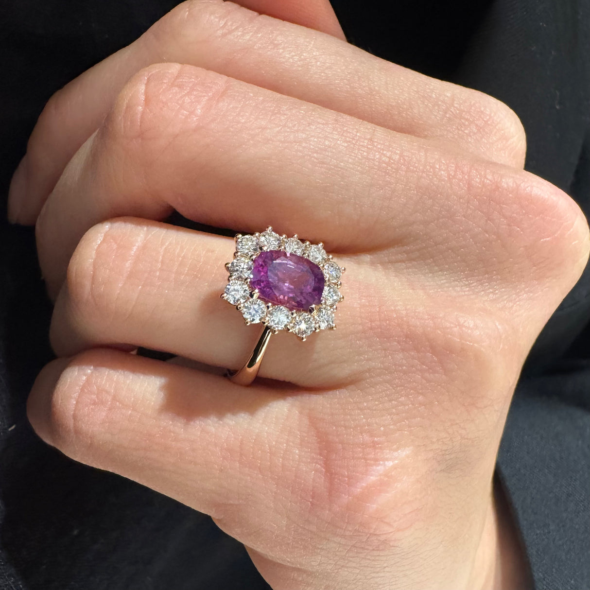 Anello Zaffiro Rosa 1.03kt e Diamanti in Oro Rosa