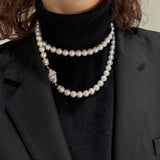 Collana Perle e diamanti in Oro Bianco