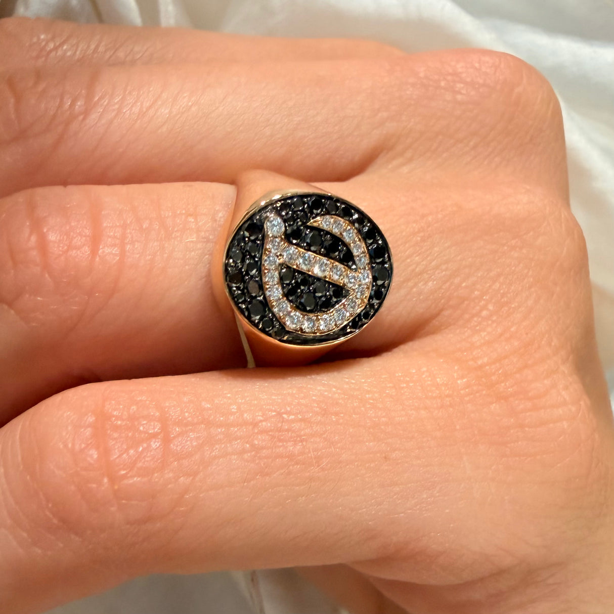 Anello Chevalier con iniziale D