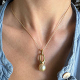 CHRIST CHRIST with pearl Ø 12/12.5 in yellow gold