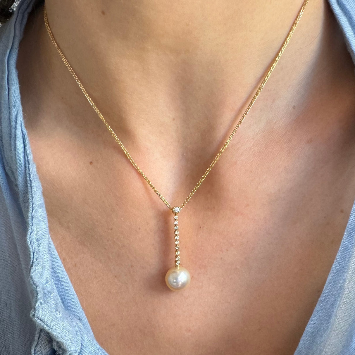 Nachlaufohrringe mit Diamanten