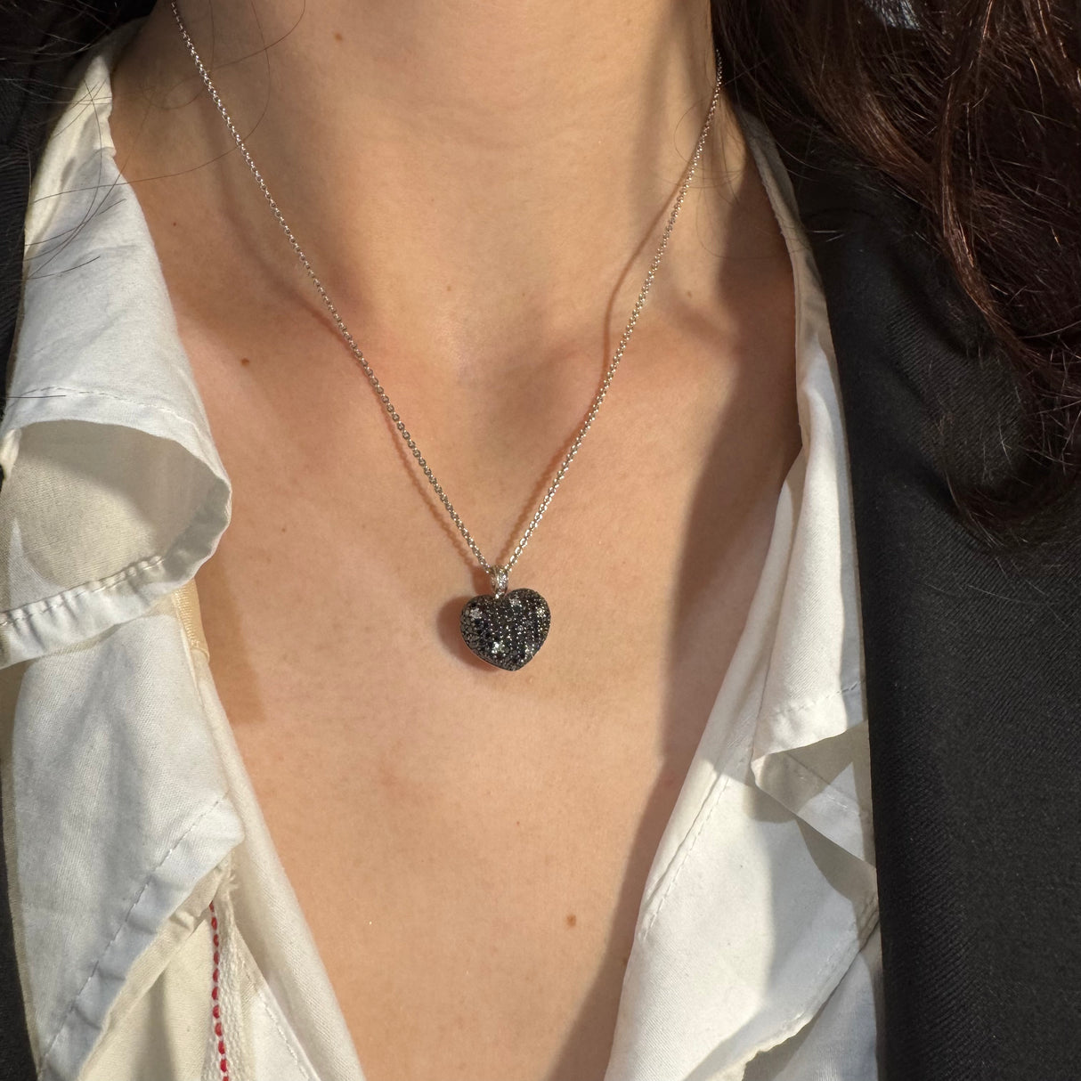Girocollo  Cuore Pavè in oro bianco diamanti bianchi e neri