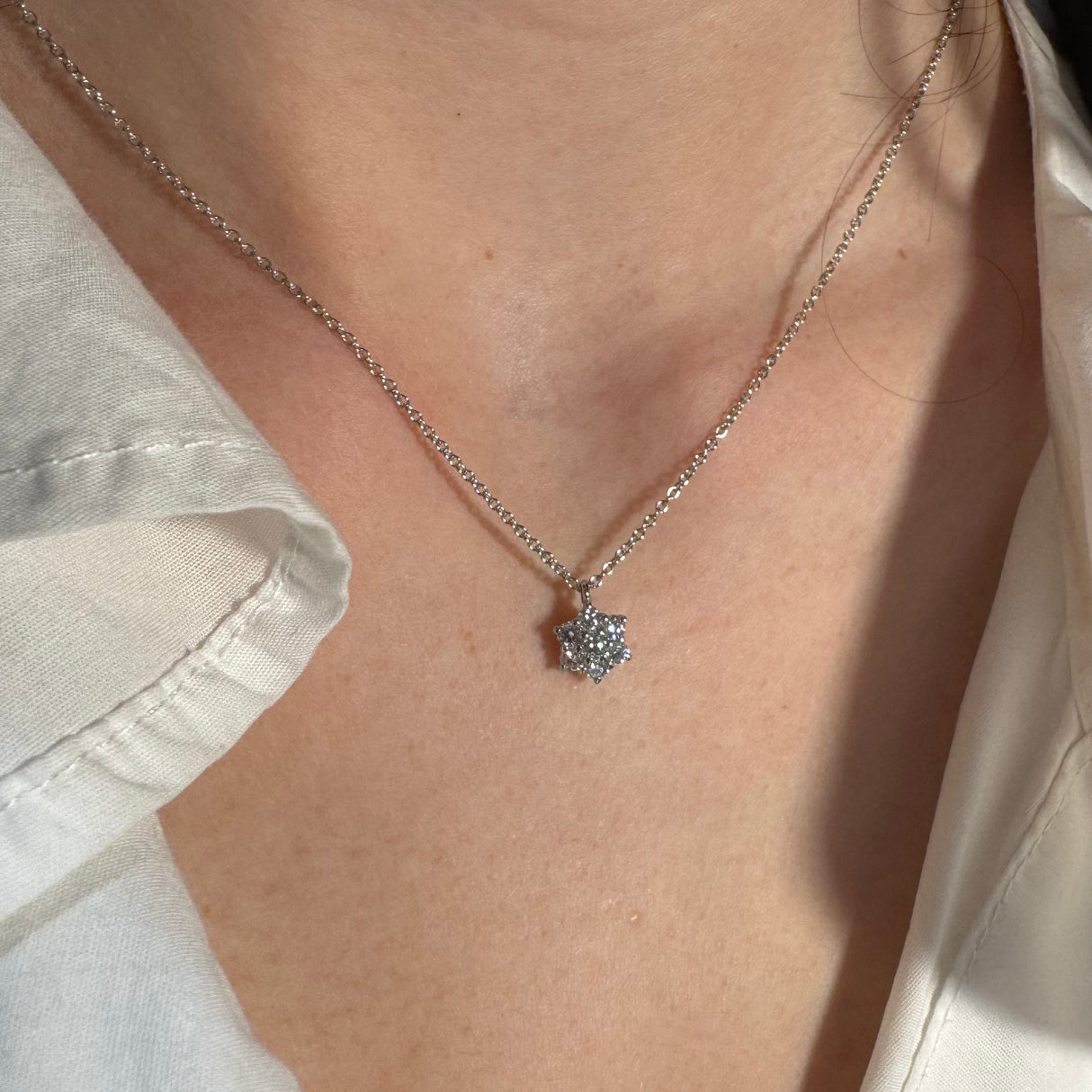Girocollo Fiore Diamanti 0.41kt in oro bianco