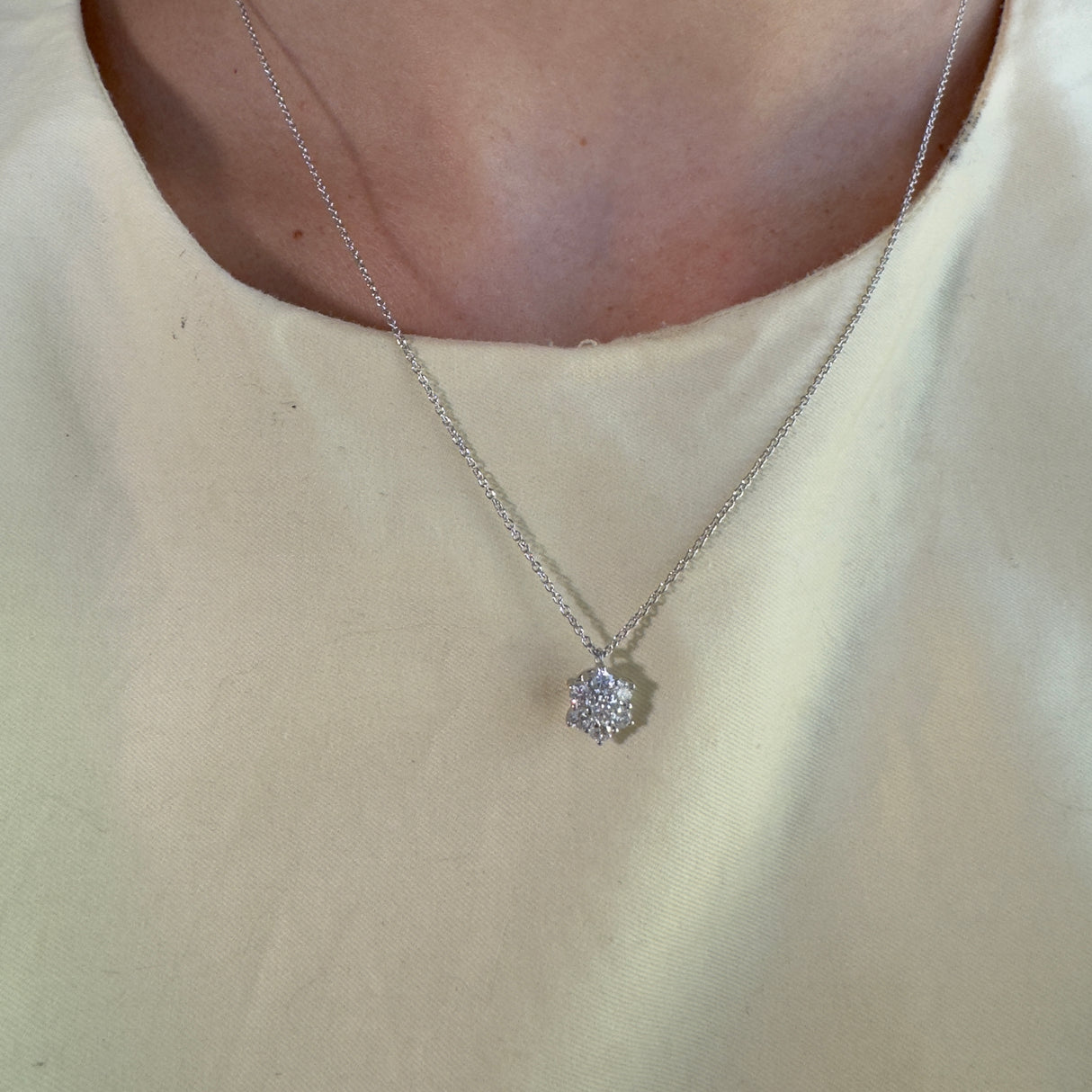White gold diamond flower crew