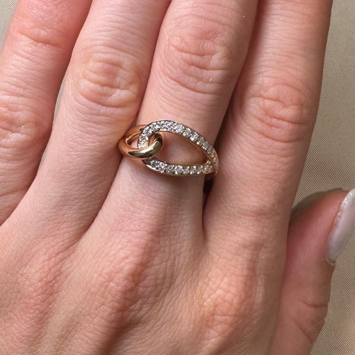 Anello Intreccio Oro Rosa e Diamanti