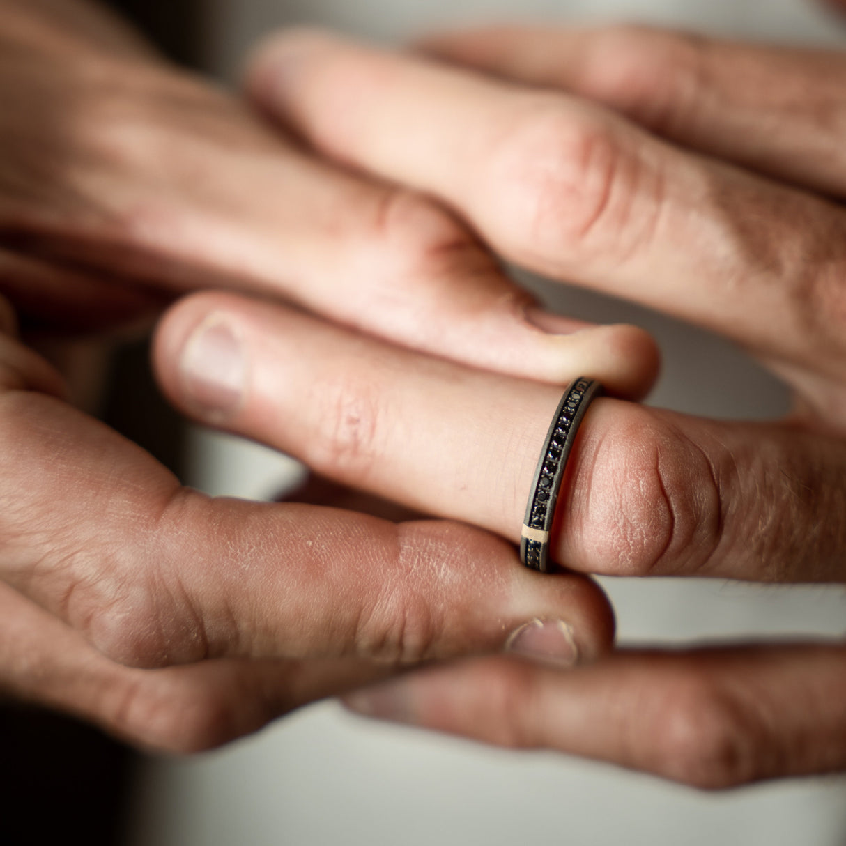 Anello Fedina Uomo Titanio Oro Rosa Diamanti Neri