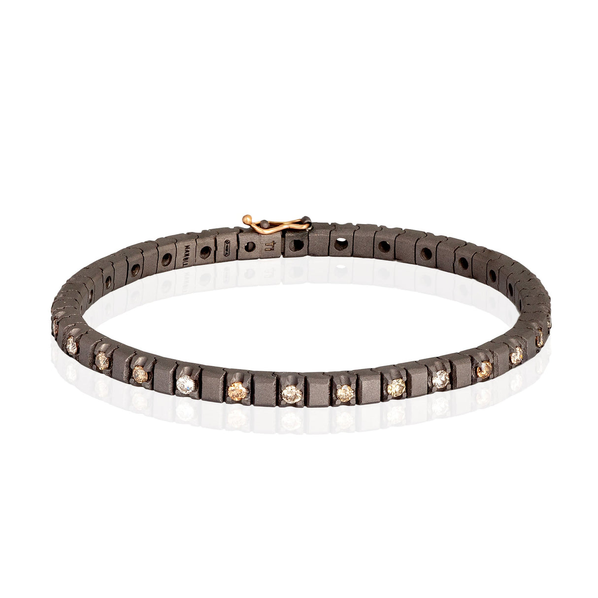 BRACCIALE TENNIS CLASSICO IN TITANIO, ORO ROSSO 18 KT E DIAMANTI BROWN DA 5 PUNTI ALTERNATI.