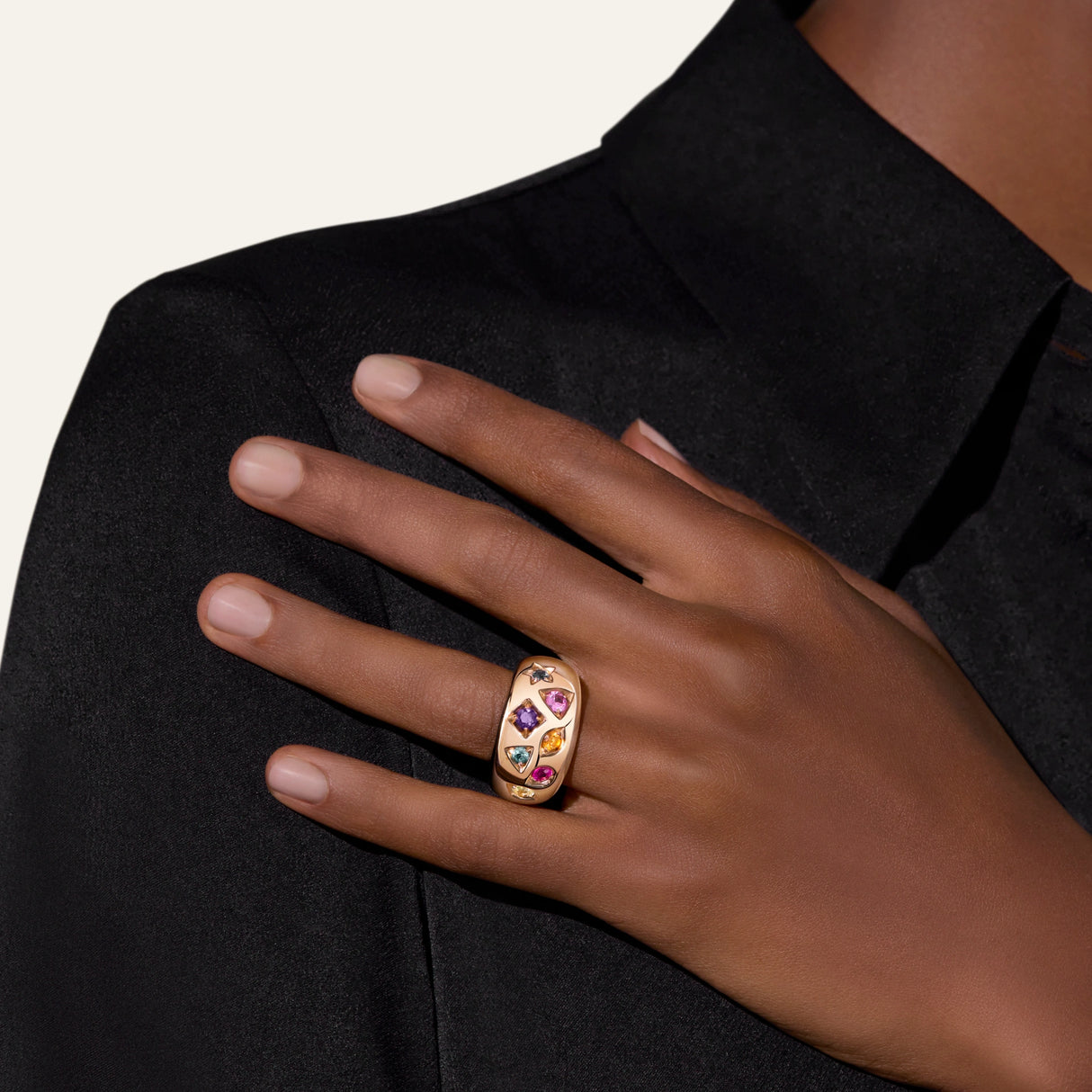 Anello Iconica In Oro Rosa, Zaffiri, Rubino e Ametista