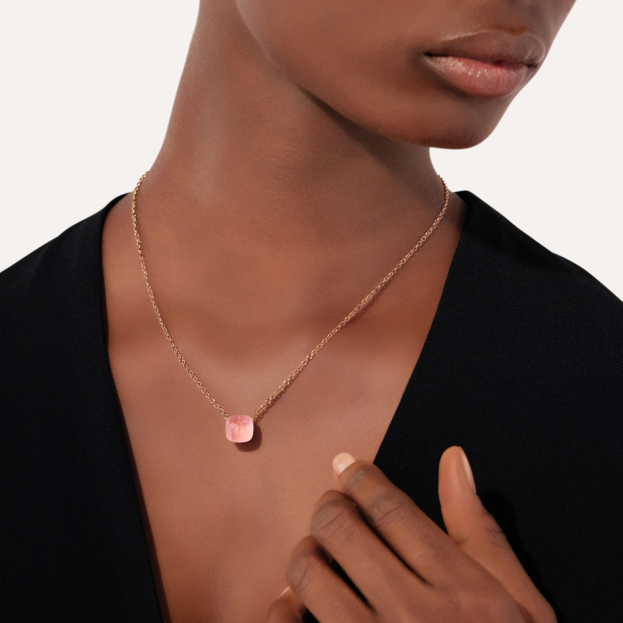 Collana Pendente Nudo in Oro Rosa, Quarzo Rosa e Calcedonio-Girocolli-POMELLATO-Gioielleria Granarelli