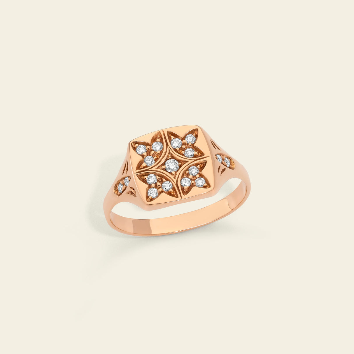 Anello Sigillo Quadrato con Diamanti