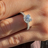 Anello 1.53kt e Diamanti in Oro Bianco