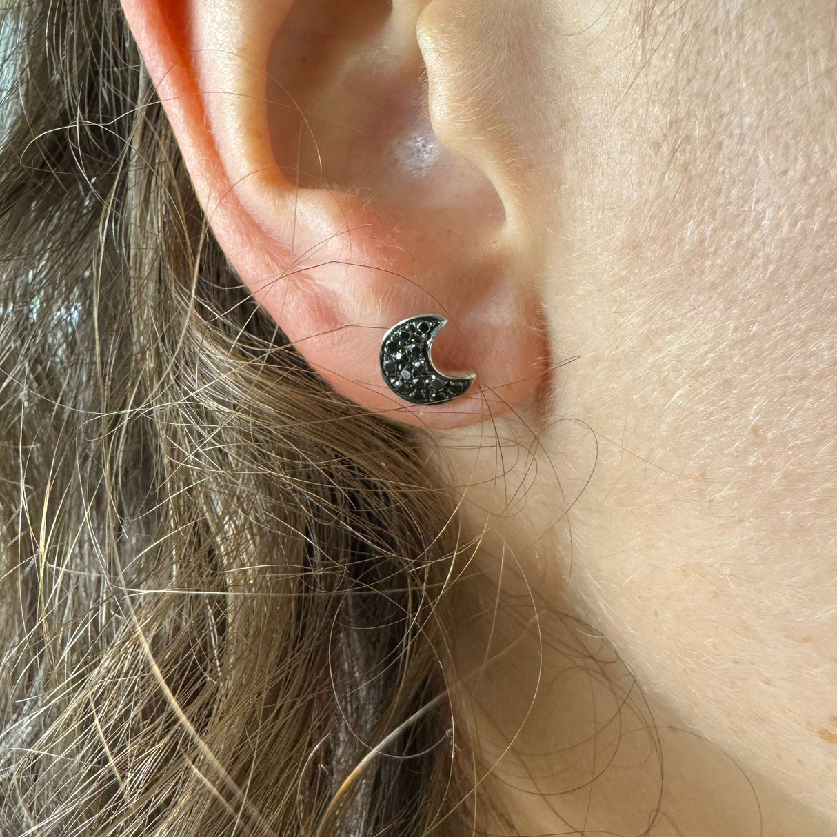 Orecchini Lobo Luna con Diamanti Neri Oro Bianco