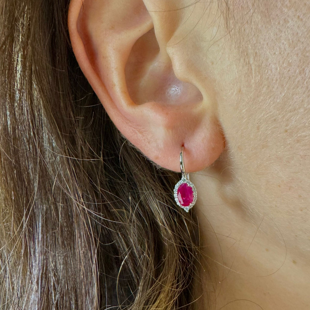 Orecchini Diamanti e Rubino Ovale