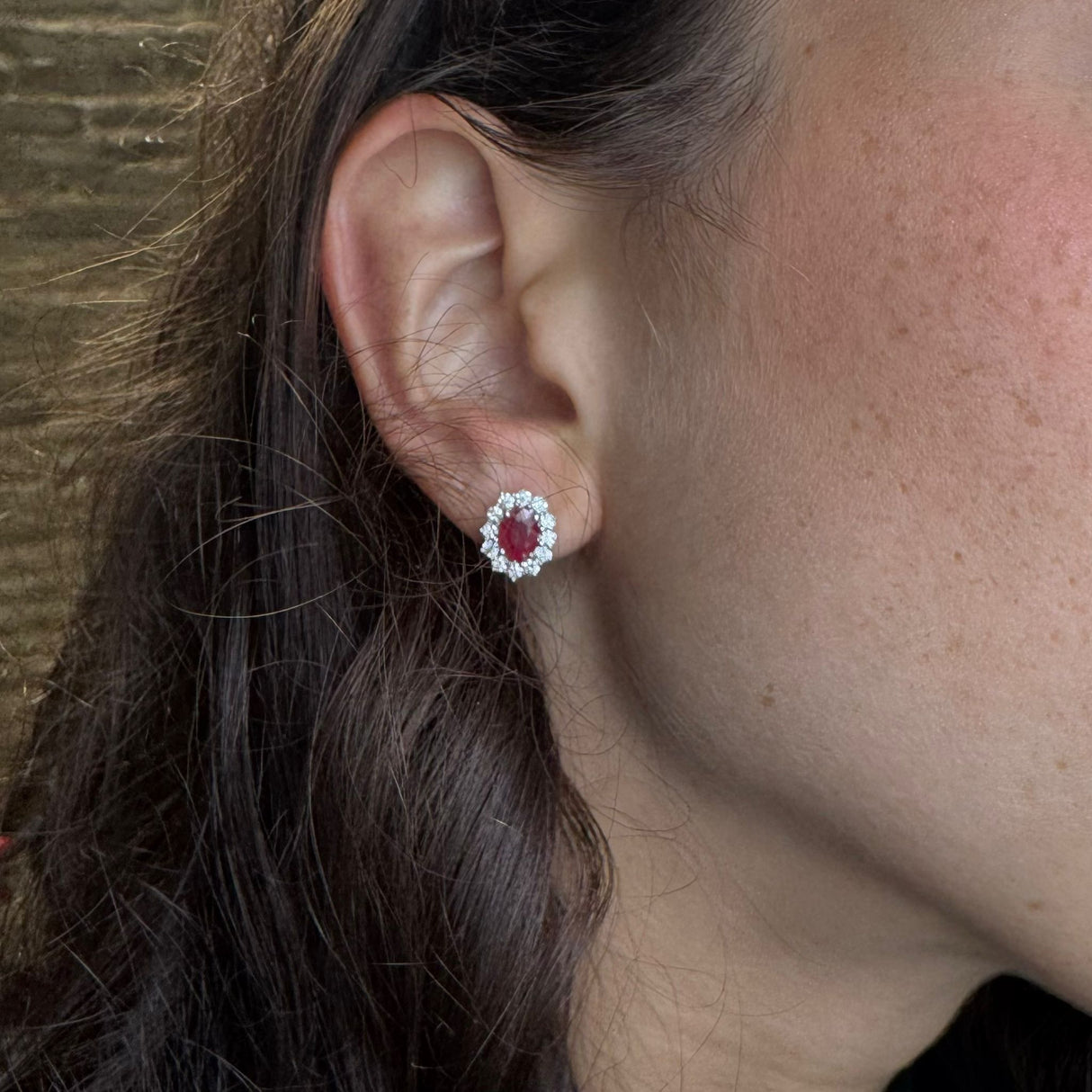 Orecchini Lobo Diamanti e Rubino