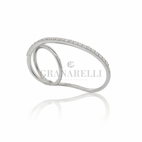 Anello a due dita in oro bianco