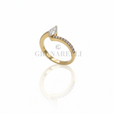 Navette ring in yellow gold