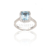 Aquamariner ovaler Ring und Diamanten