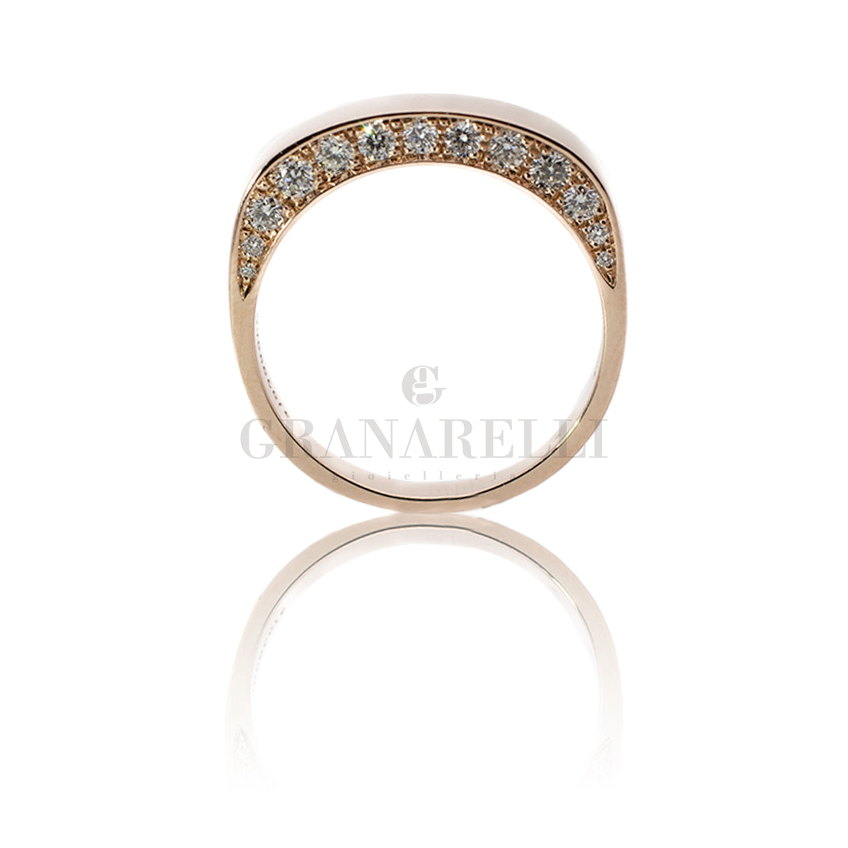 Anello con diamanti bianchi laterali  in oro rosa