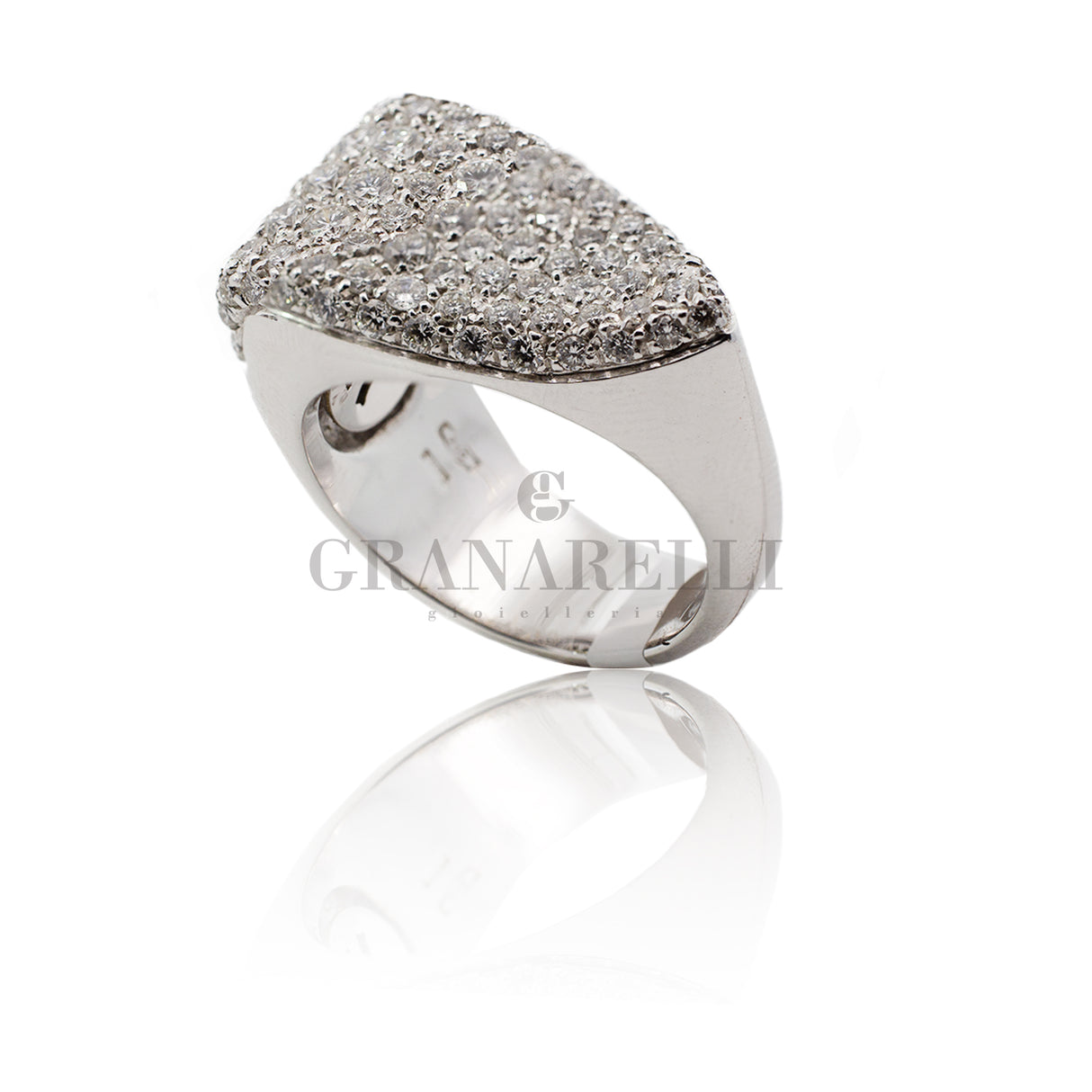Saphir- und Diamantherzring