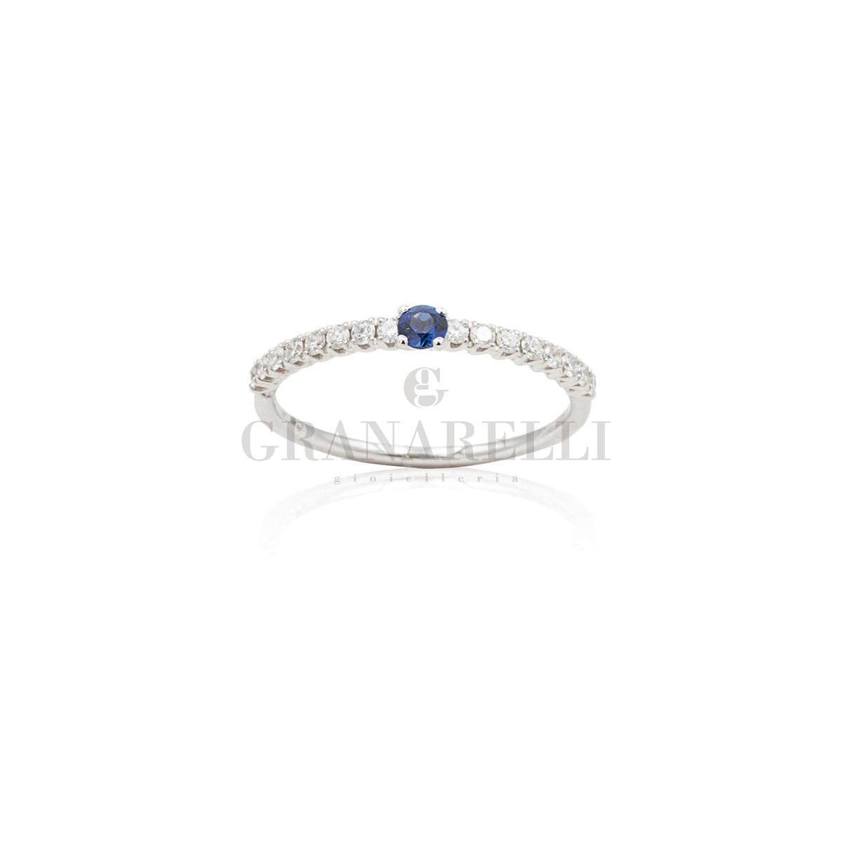 Anillo de anillo de oro rosa con 5 brillantes