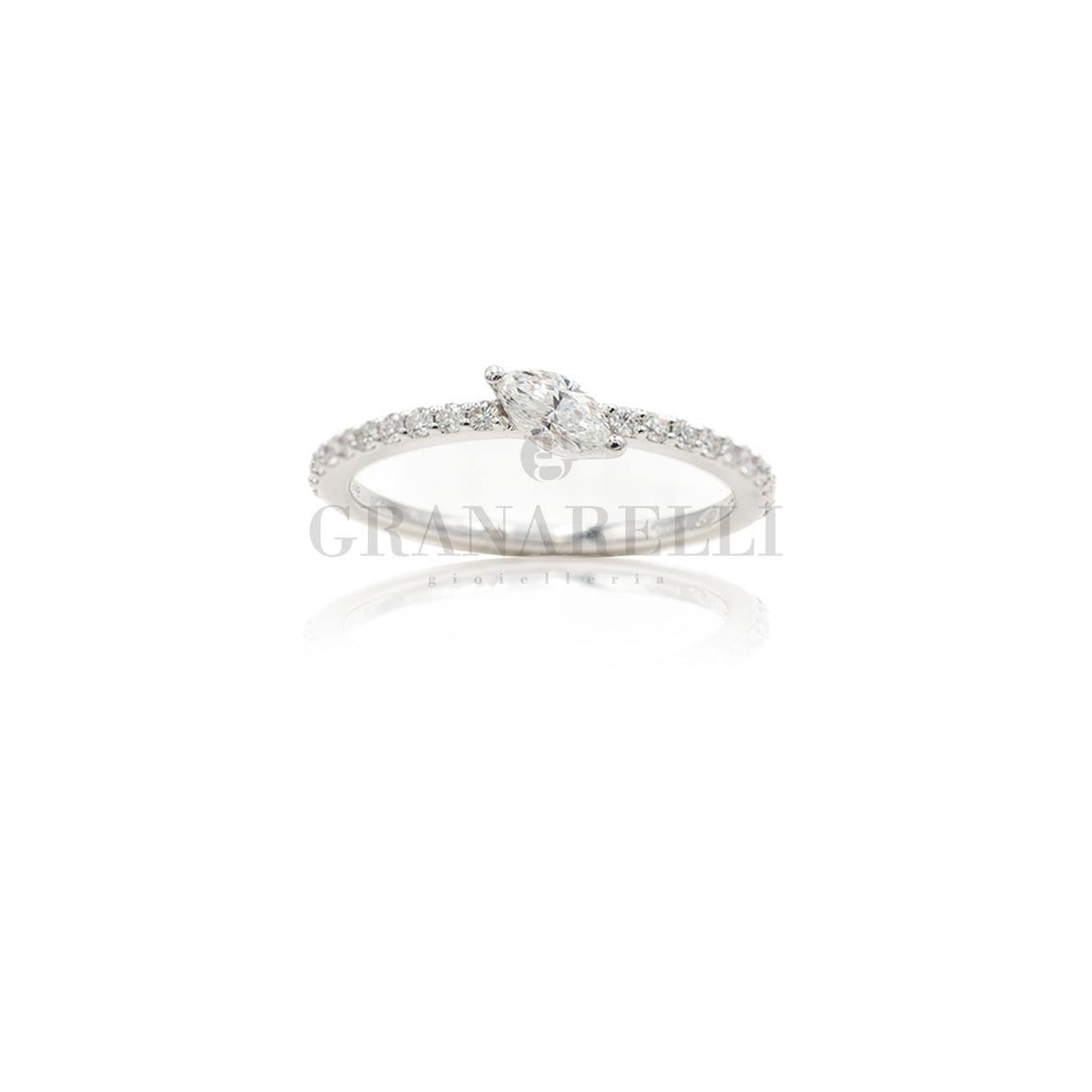 Anello Fedina Navette e Diamanti in Oro Bianco