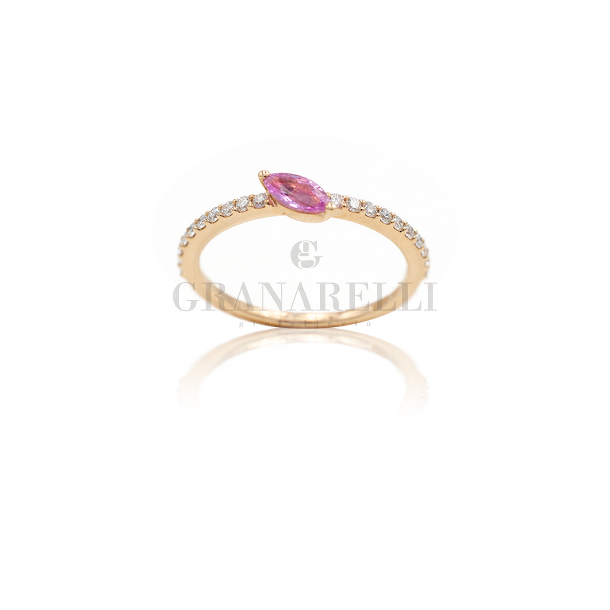 Diamond and sapphire shuttle ring in rose golden sapphire