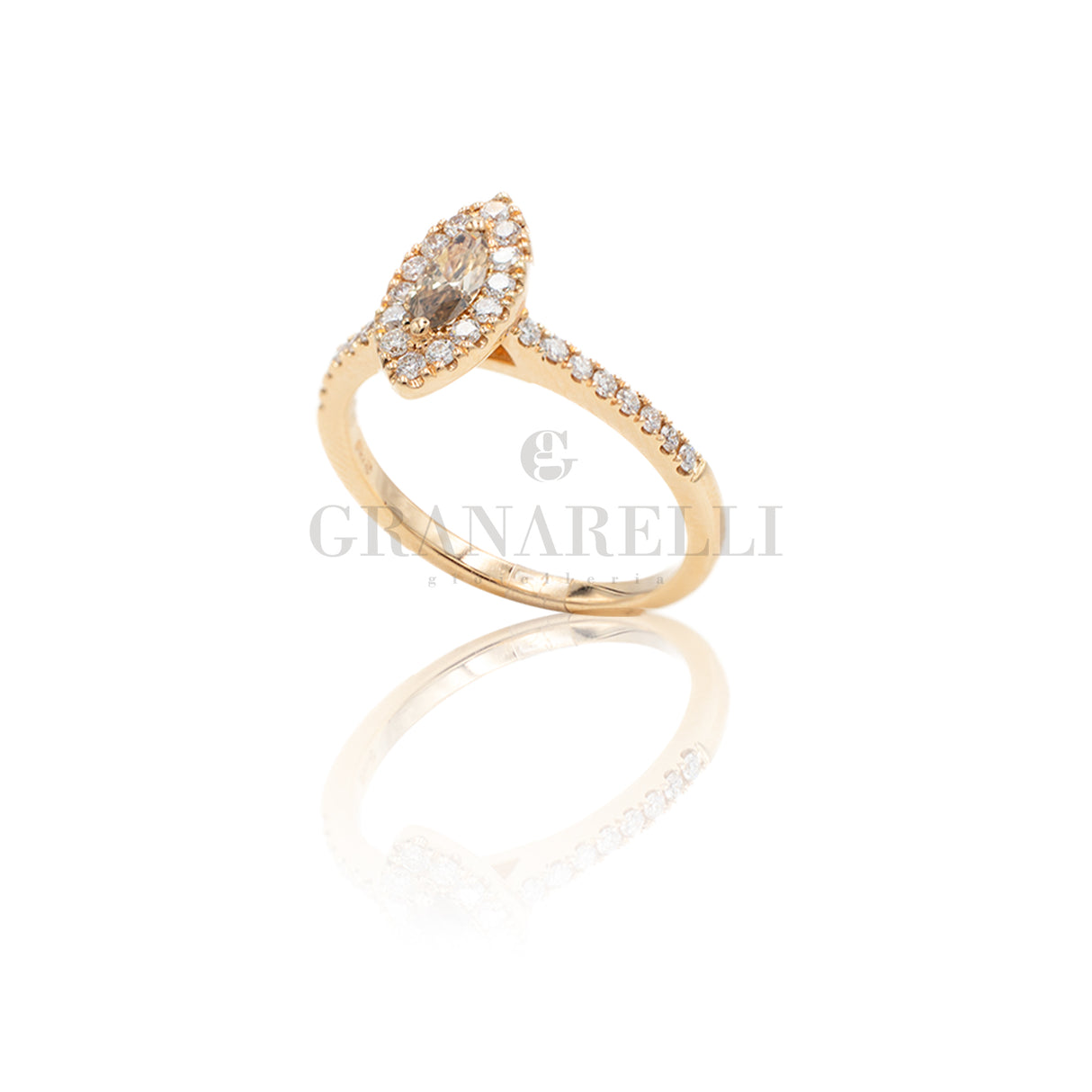 Anello Diamanti Bianchi e Brown Navette in Oro Rosa