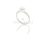 Anello con perla e diamanti