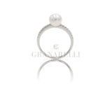 Anello con perla e diamanti