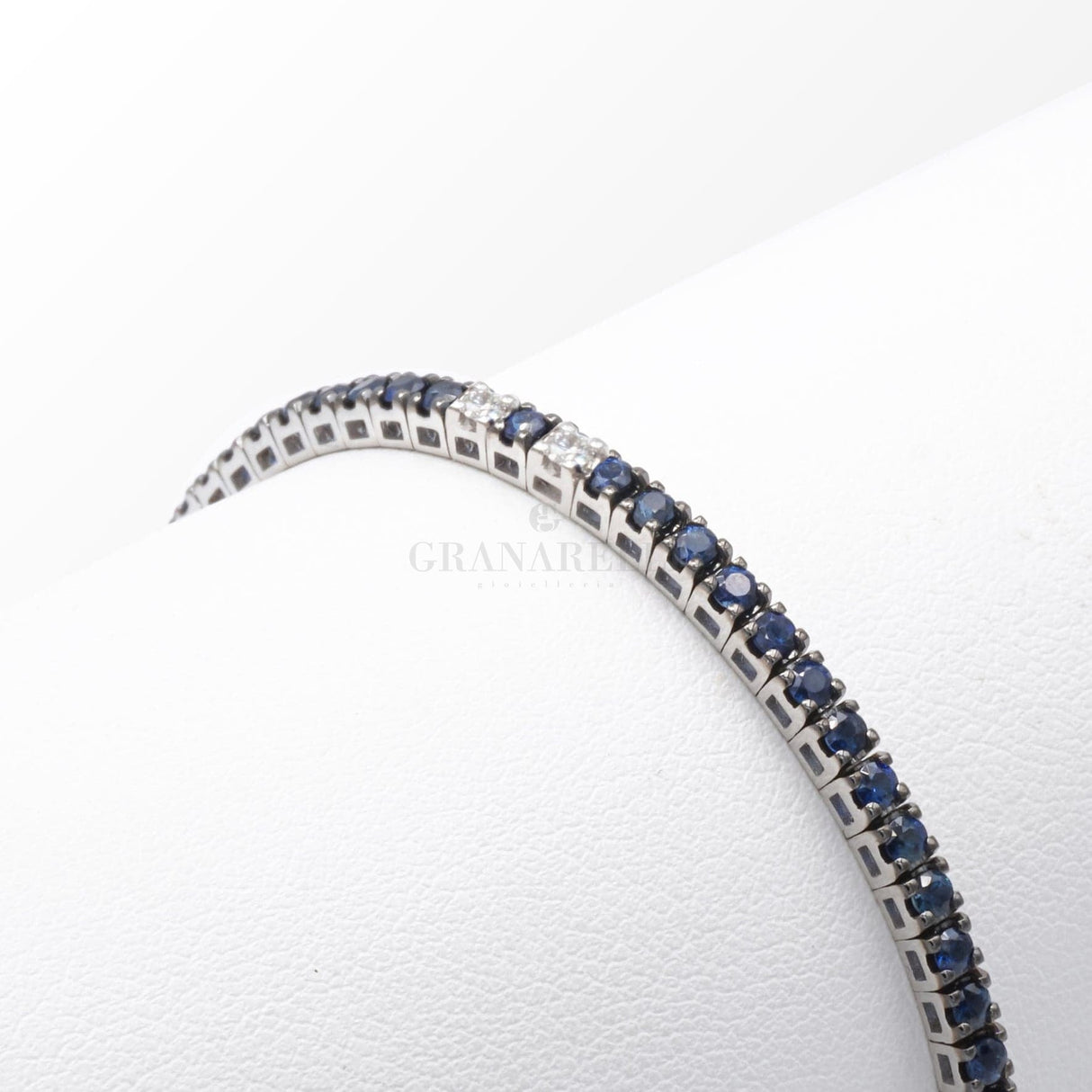 Bracciale Tennis Oro Bianco con Zaffiri 4,12ct e Diamanti