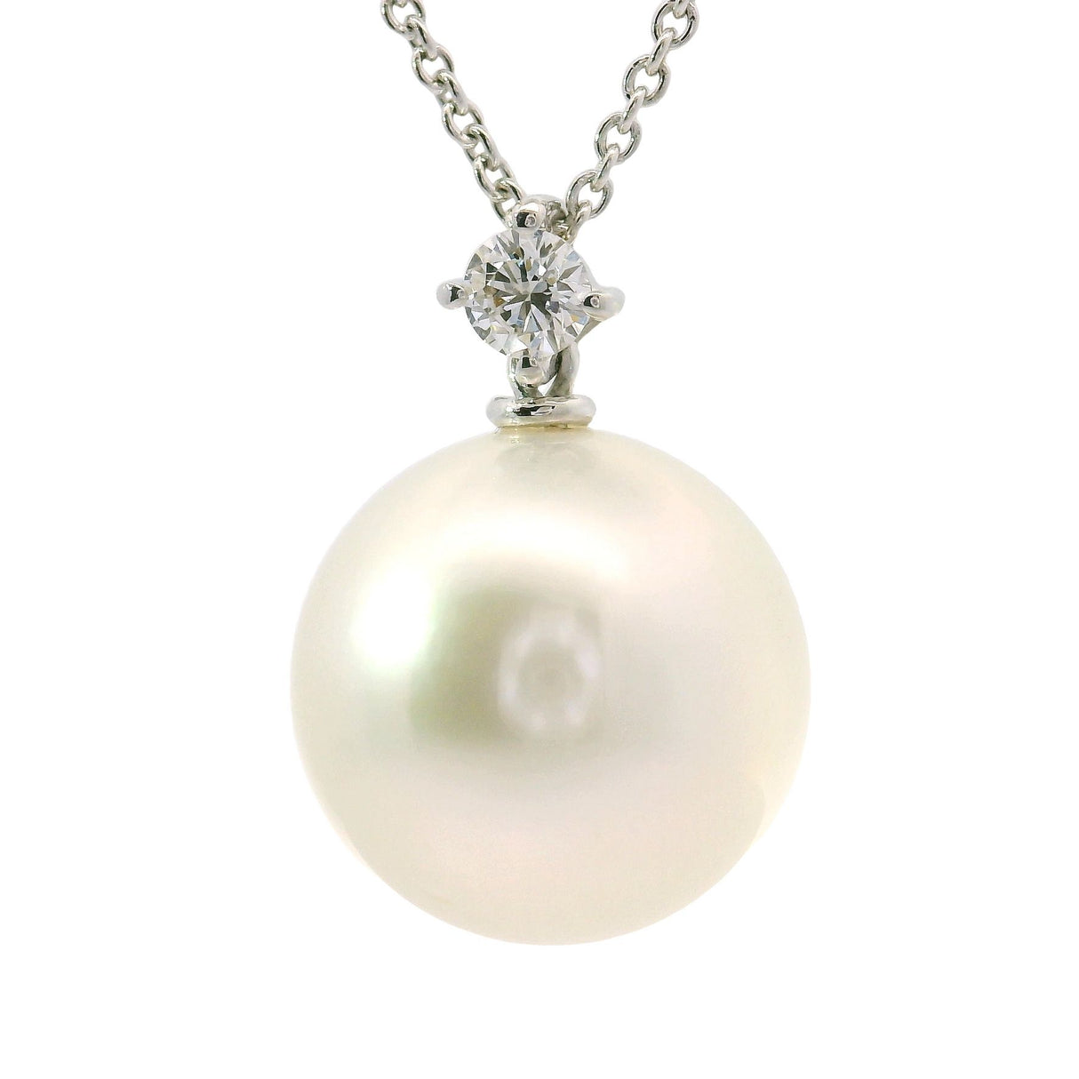 Nachlaufohrringe mit Diamanten