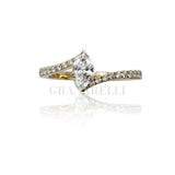 Navette ring in yellow gold