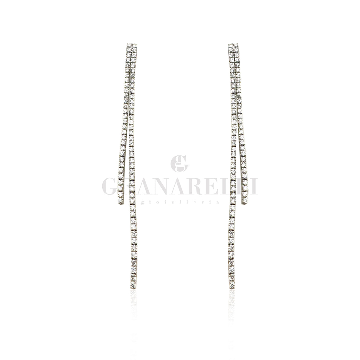 Diamond pendant earrings in white gold
