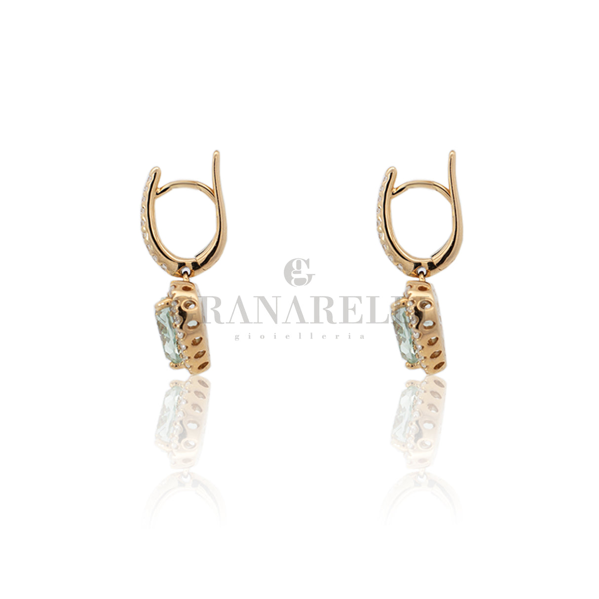 Boucles d'oreilles traînantes avec diamants